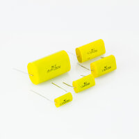 Polyester capacitor 8,2µF 250V (MKP250)